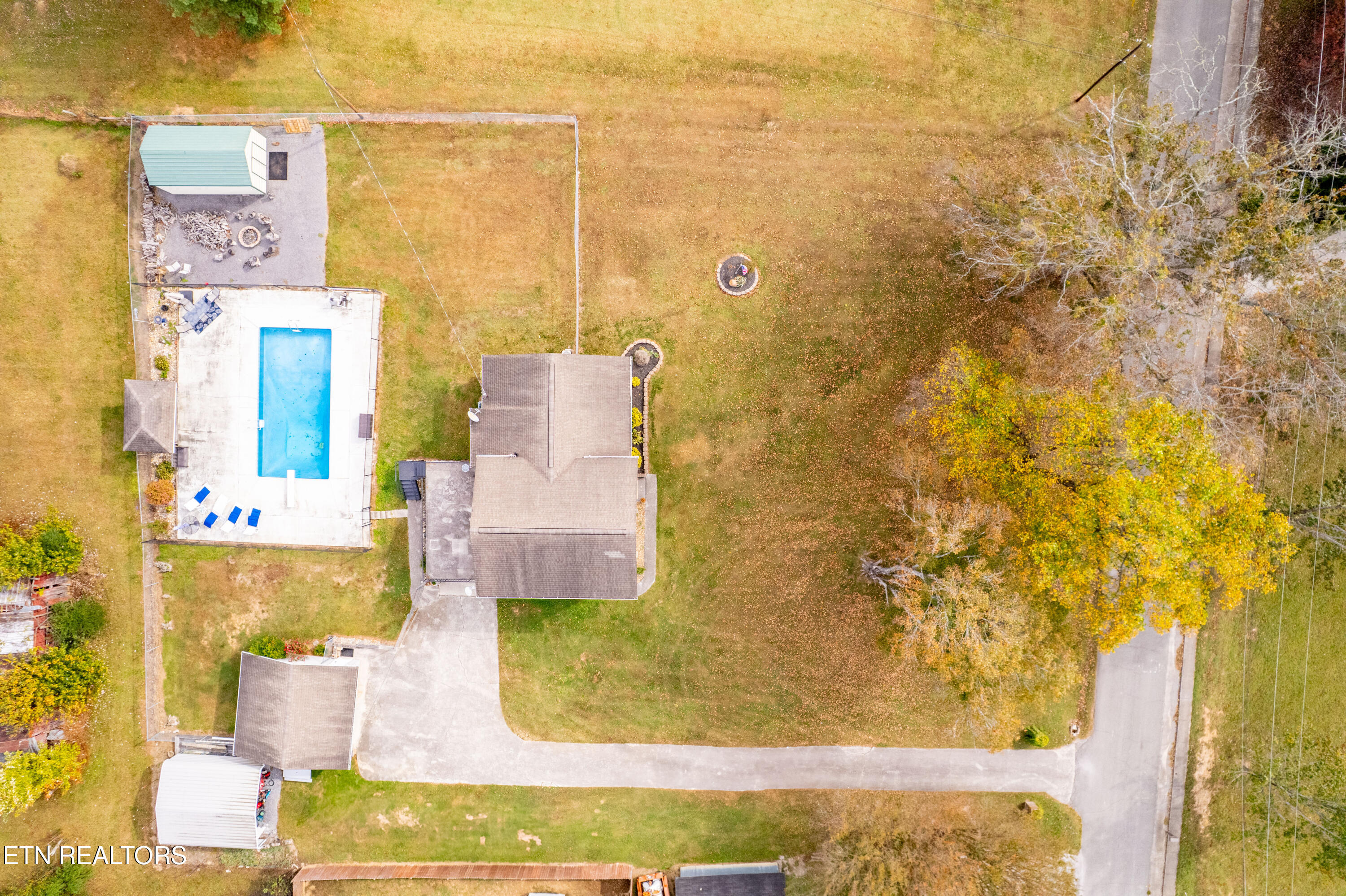 407 McTeer Road Greenback, TN 37742 - Photo 34 of 35 407McTeerSt-7