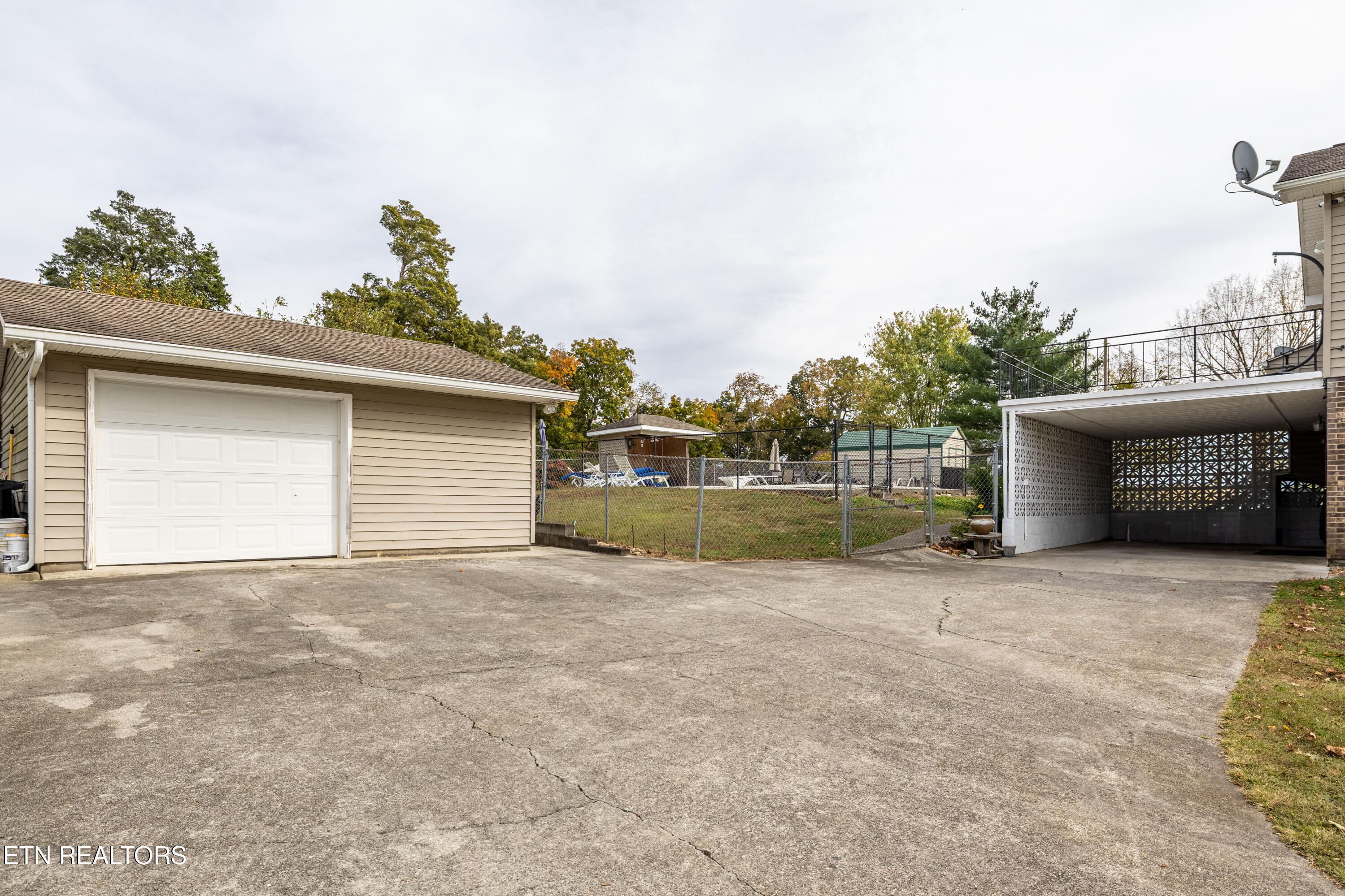 407 McTeer Road Greenback, TN 37742 - Photo 35 of 35 407McTeerSt-18