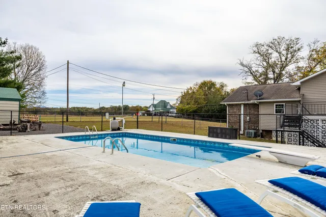 $479,900 | 407 McTeer Road, Greenback, TN 37742