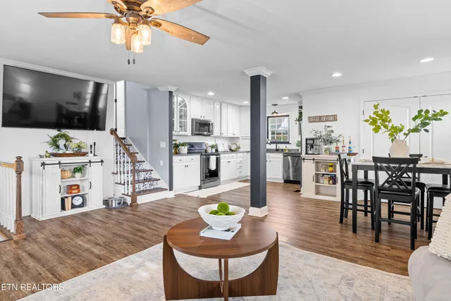 $479,900 | 407 McTeer Road, Greenback, TN 37742