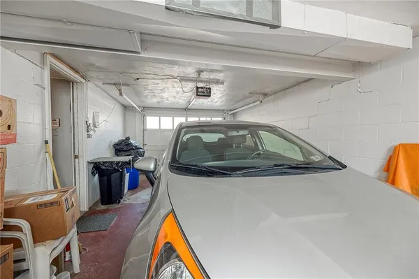 $224,600 | 923 Locust Street, Coraopolis, PA 15108