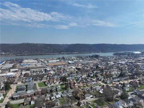 $224,600 | 923 Locust Street, Coraopolis, PA 15108