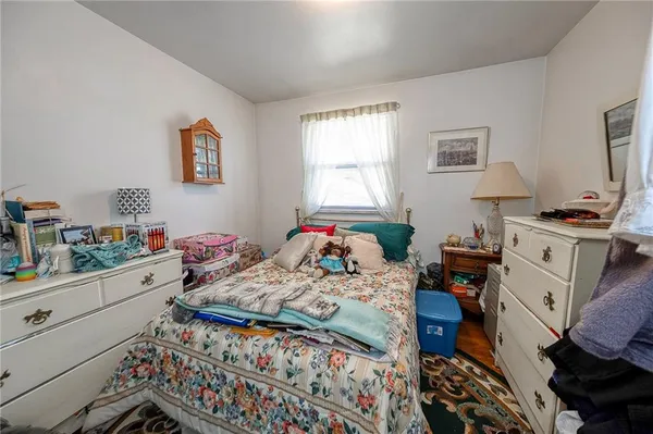 $224,600 | 923 Locust Street, Coraopolis, PA 15108