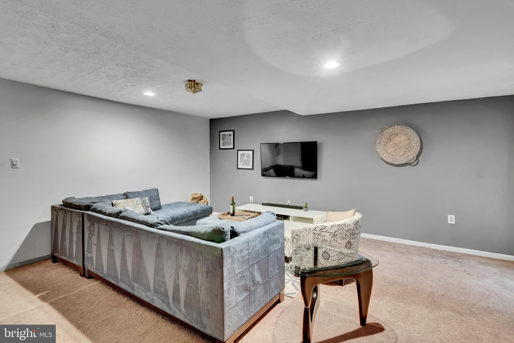 7357 Stream Way Springfield, VA 22152 - Photo 22 of 34 Gallery Image 22