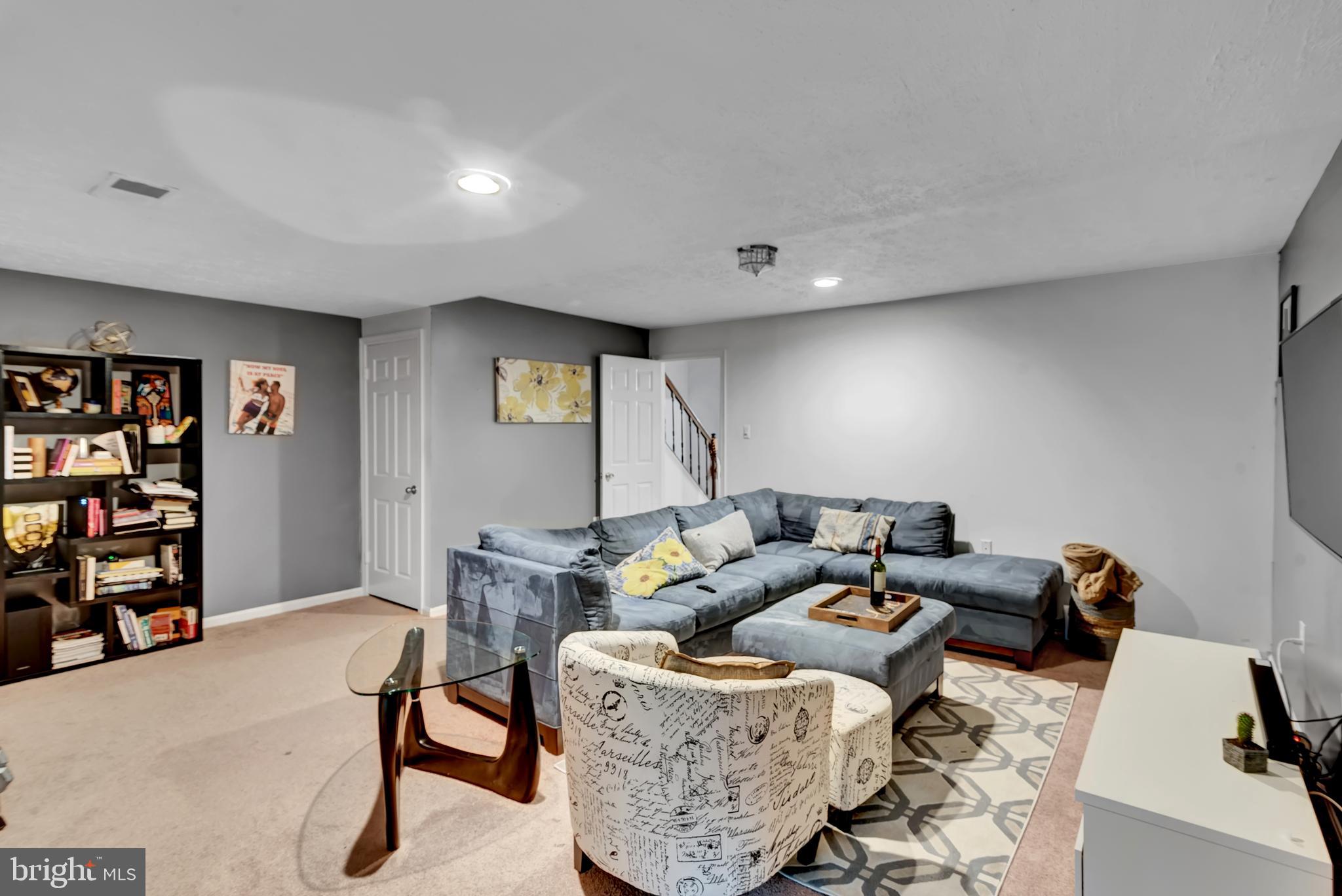 7357 Stream Way Springfield, VA 22152 - Photo 23 of 34 Gallery Image 23