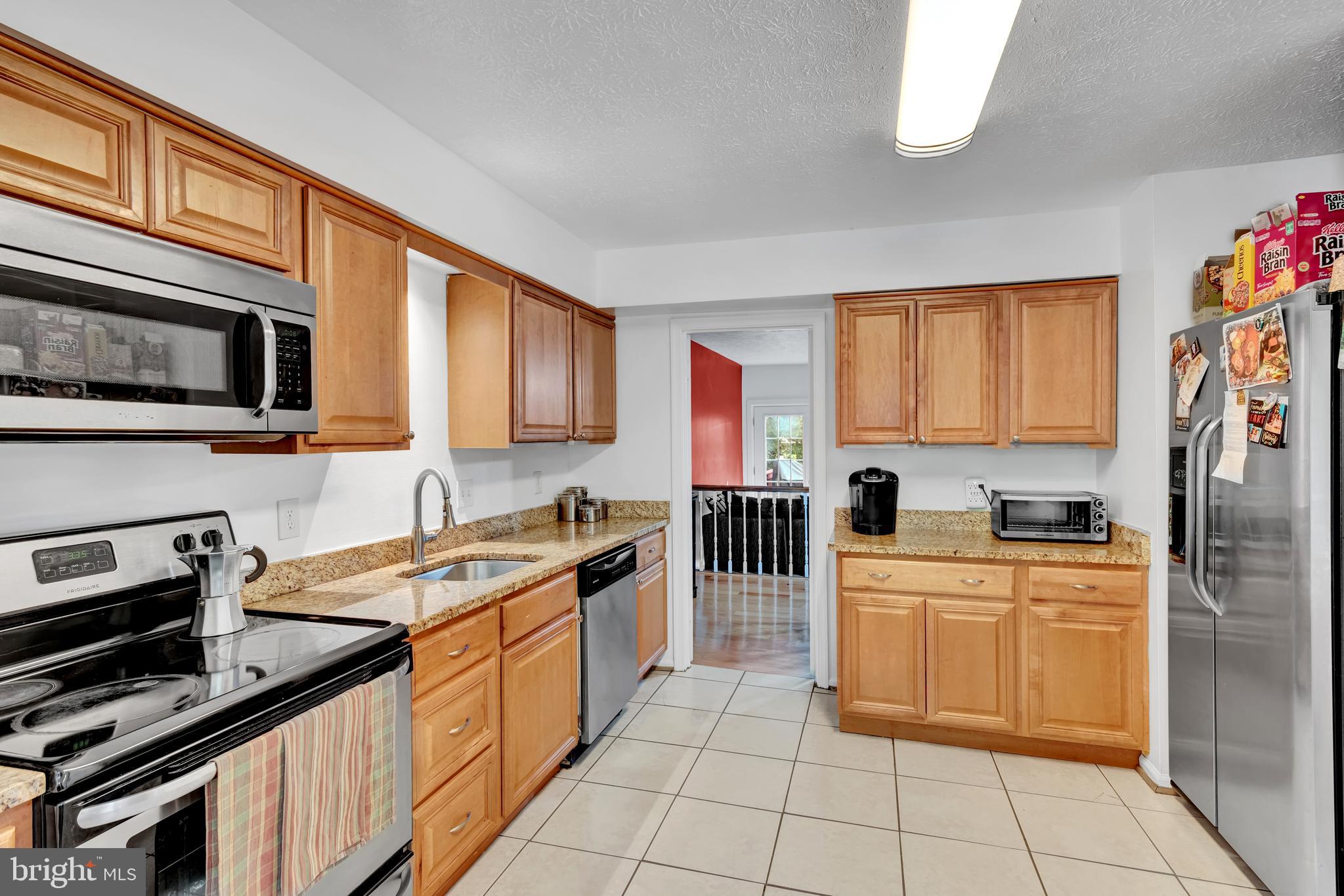 7357 Stream Way Springfield, VA 22152 - Photo 7 of 34 Gallery Image 7