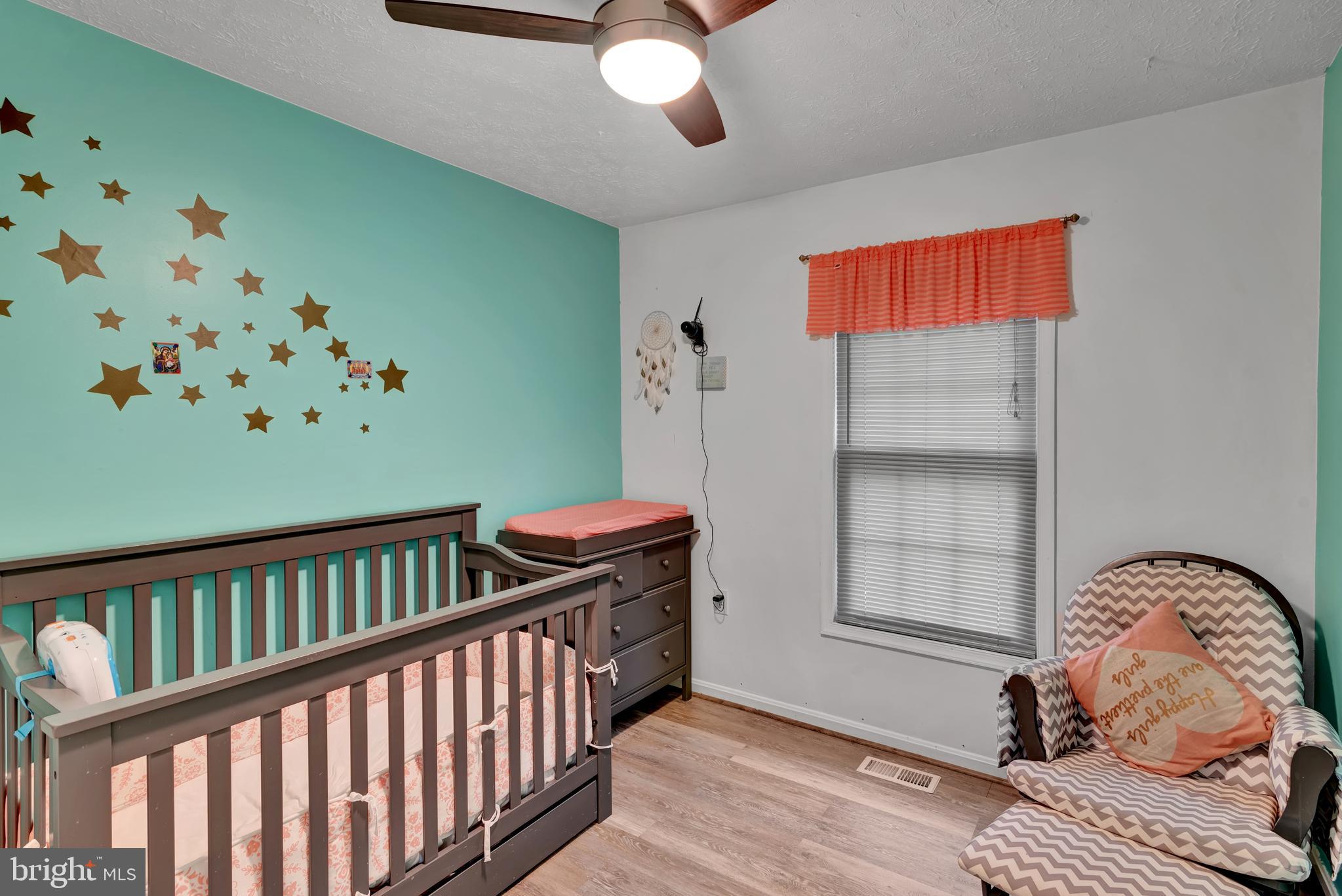 7357 Stream Way Springfield, VA 22152 - Photo 10 of 34 Gallery Image 10