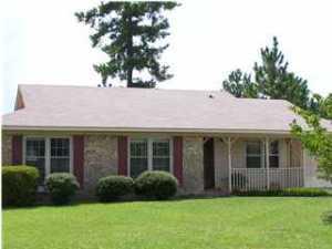 704 Beauregard Road Summerville, SC 29486 - Photo 1 of 1 704 Beauregard