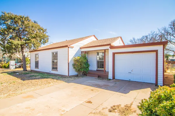 $92,500 | 604 East Reppto Street, Brownfield, TX 79316