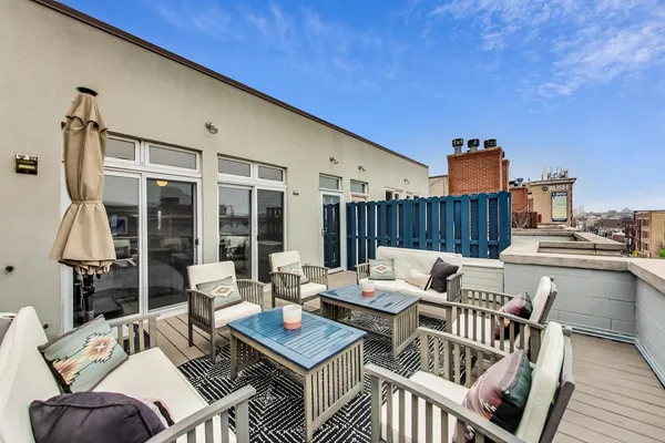 $6,750 | 1328 West Belmont Avenue, Unit 3W, Chicago, IL 60657
