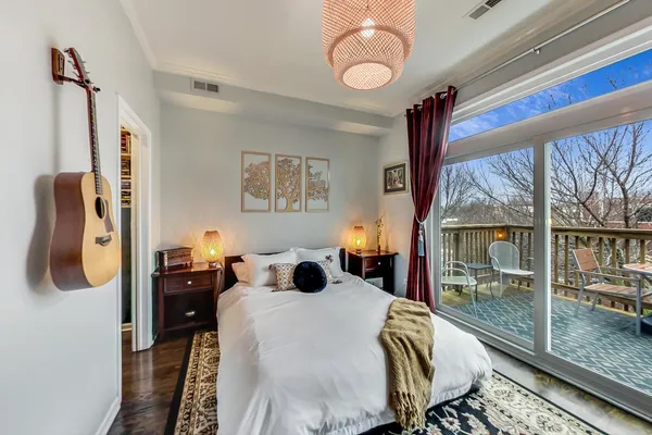 $6,750 | 1328 West Belmont Avenue, Unit 3W, Chicago, IL 60657