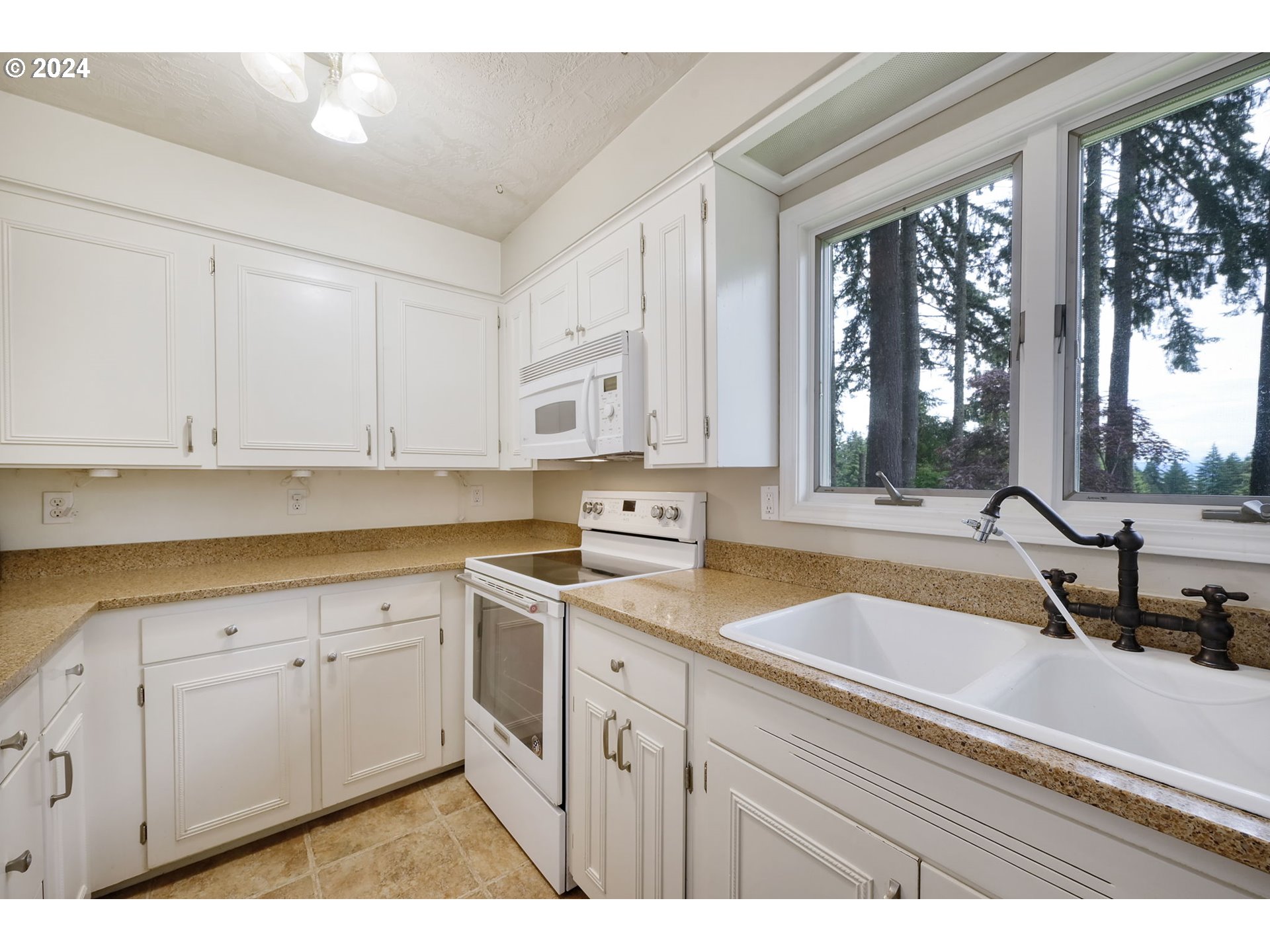 32231 Deberry Road Creswell, OR 97426 - Photo 10 of 48 Gallery Image 10