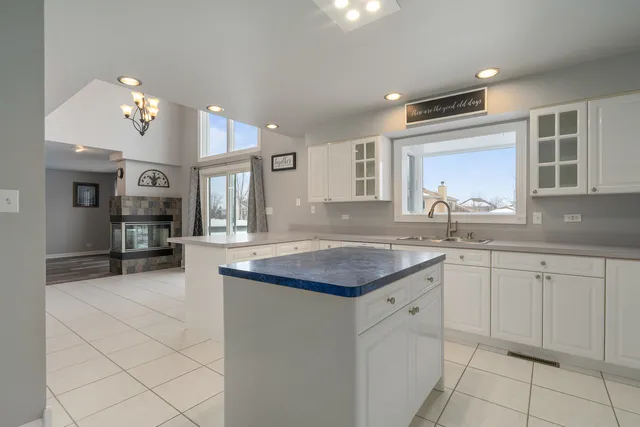 $449,900 | 24751 Rosewood Lane, Manhattan, IL 60442