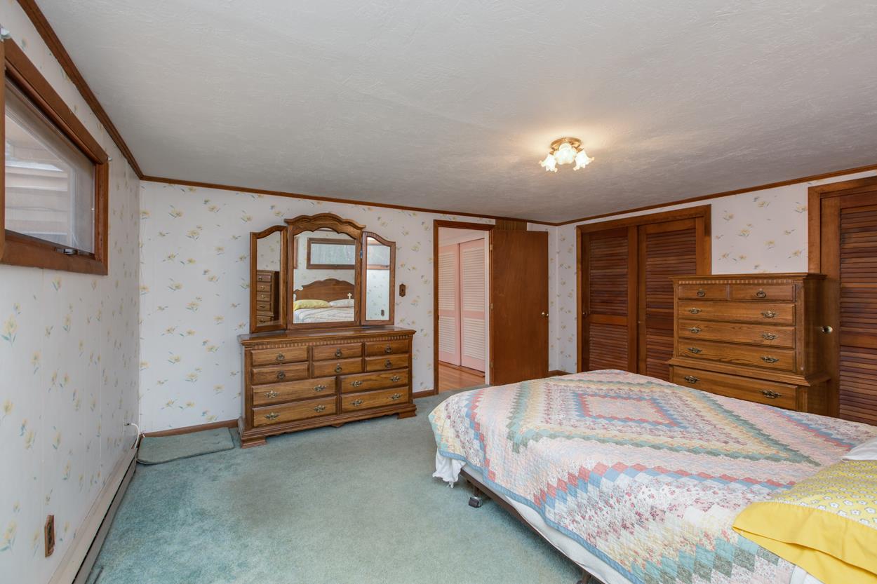 32 Greeley Road Pelham, NH 03076 - Photo 22 of 33