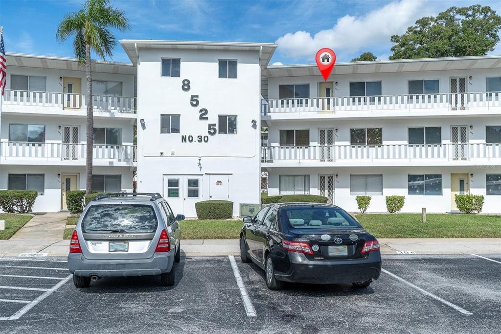 8525 111th St N Unit 305  