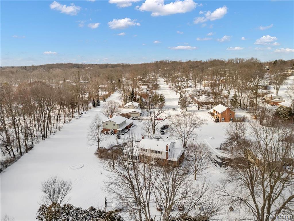5815 Beechview Drive Rochester, MI 48306 - Photo 54 of 63 Gallery Image 54