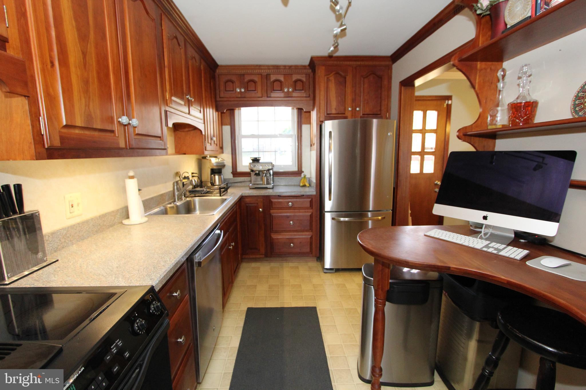 5605 Shookstown Road Frederick, MD 21702 - Photo 6 of 53 Awesome remodeled kitchen with custom cabinets