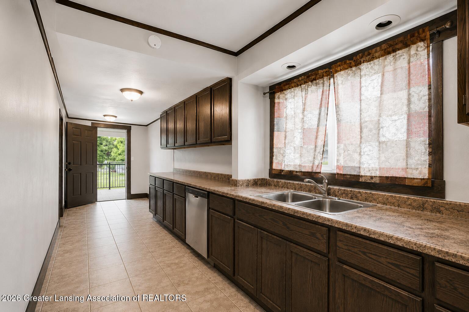 300 Dexter Road Eaton Rapids, MI 48827 - Photo 9 of 27
