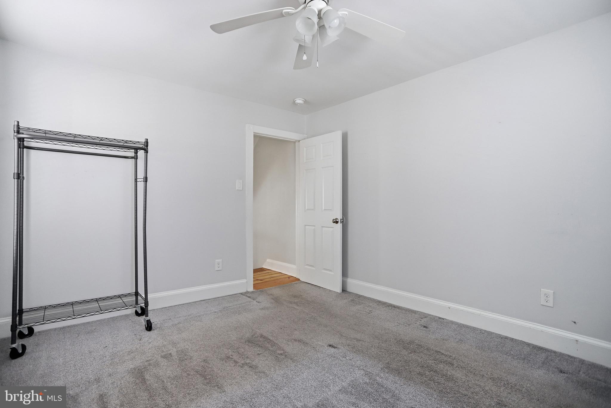 33 East Front Street Media, PA 19063 - Photo 10 of 11 an empty room with a ceiling fan