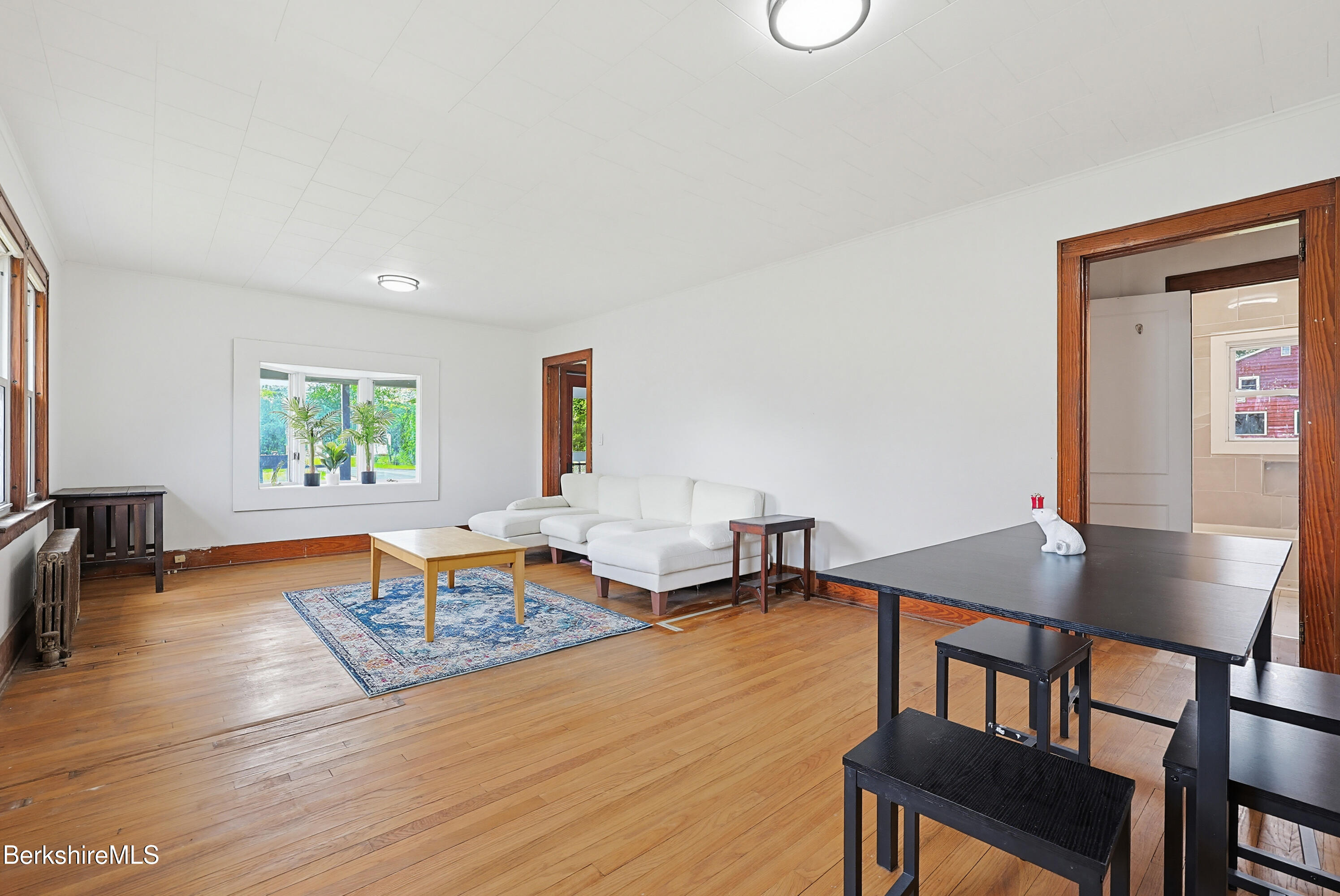 386 North Plain Road Great Barrington, MA 01236 - Photo 19 of 38 living area