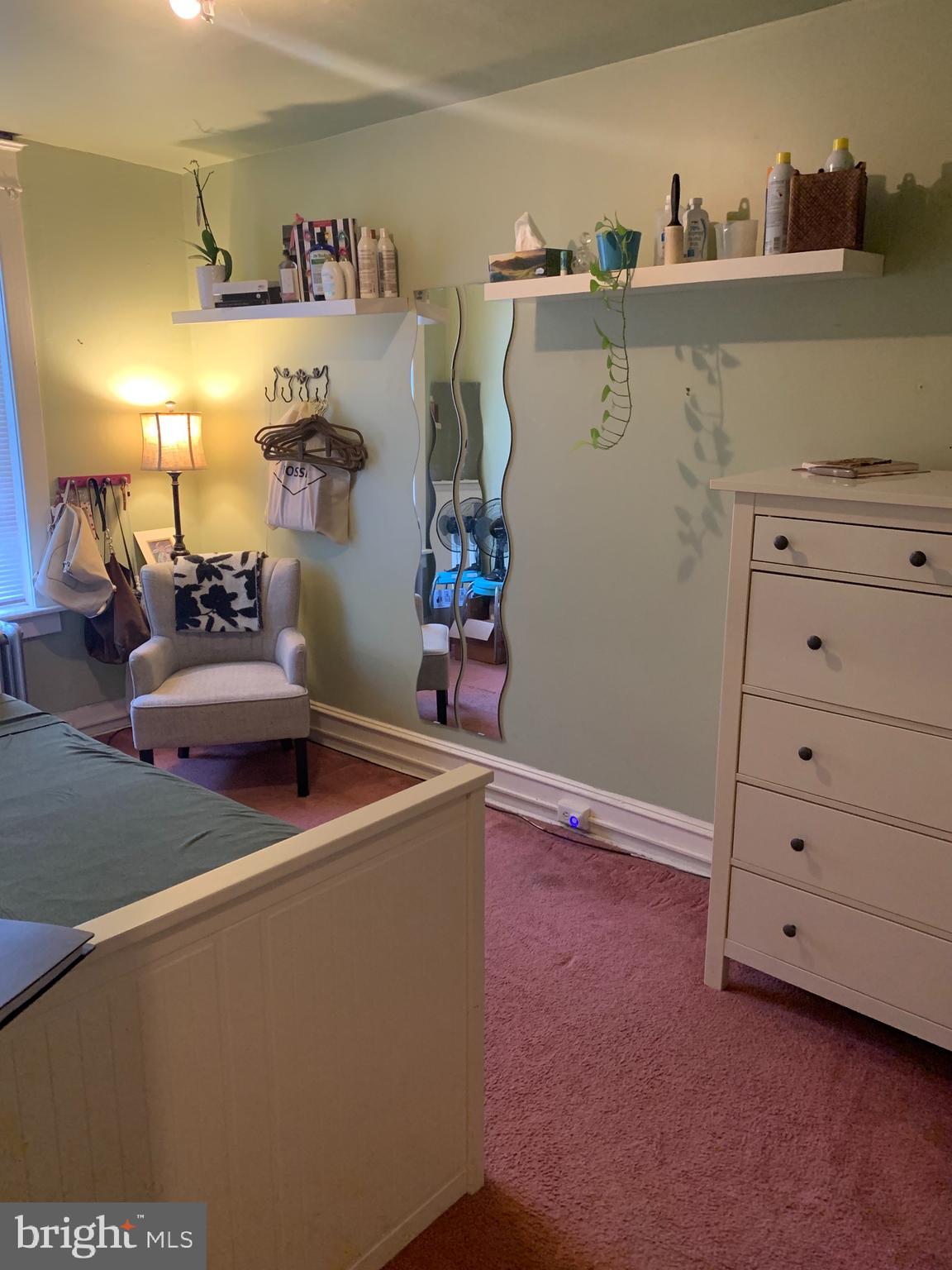 1153 Atwood Road Philadelphia, PA 19151 - Photo 13 of 26 Middle Room
