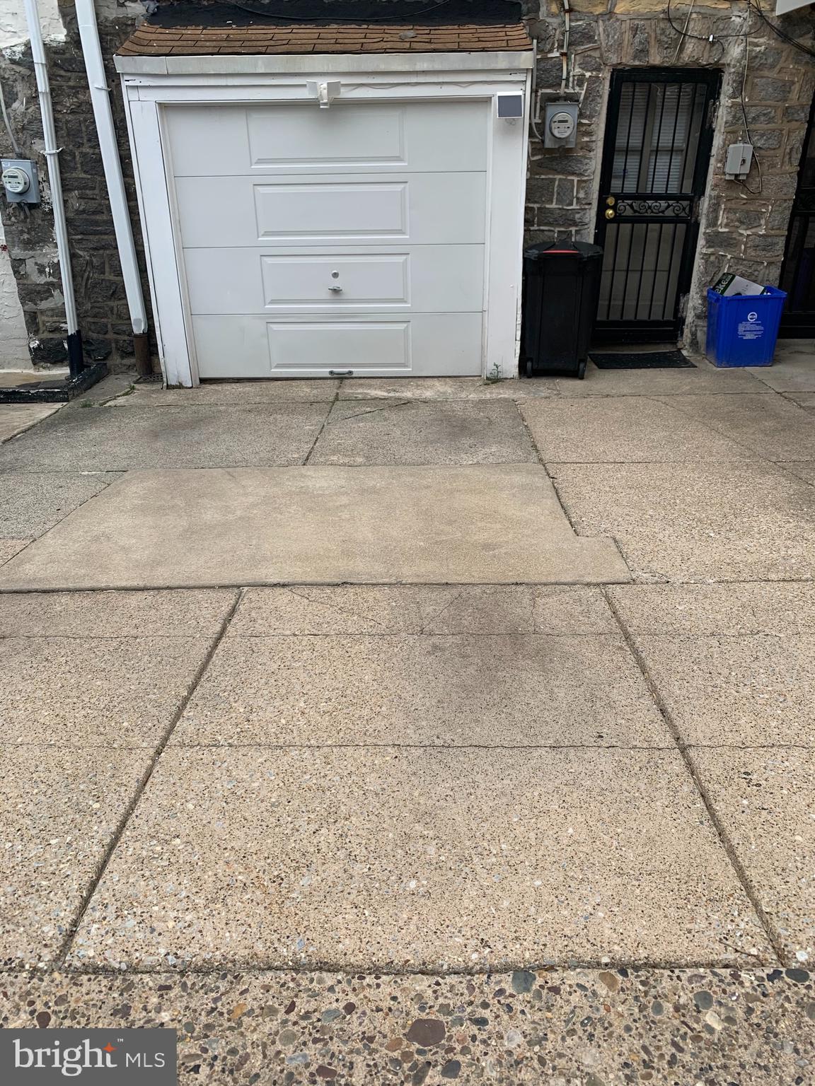 1153 Atwood Road Philadelphia, PA 19151 - Photo 24 of 26 Garage and Driveway