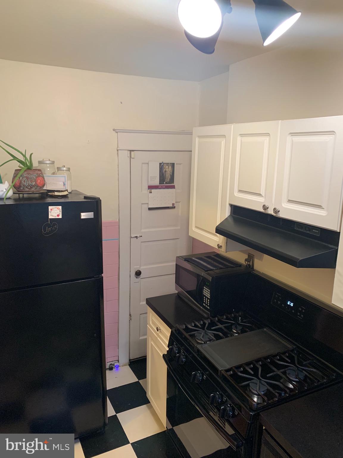 1153 Atwood Road Philadelphia, PA 19151 - Photo 10 of 26 Kitchen