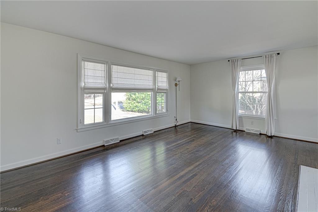 3096 Kinnamon Road Winston-Salem, NC 27104 - Photo 3 of 36 Gallery Image 3