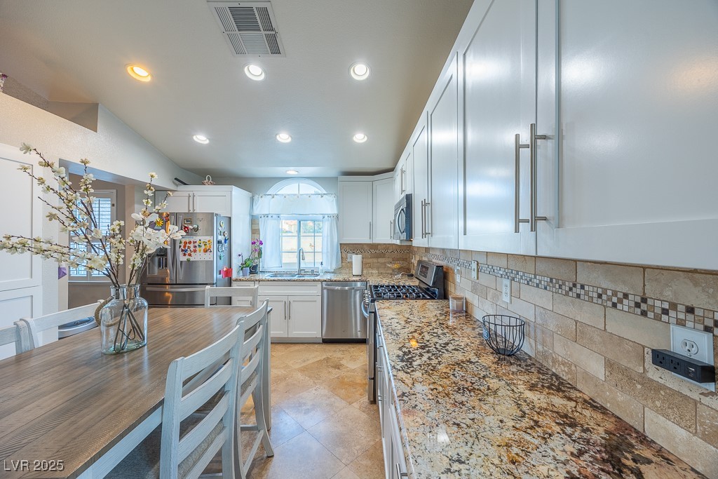 155 Fallon Drive Henderson, NV 89074 - Photo 13 of 41