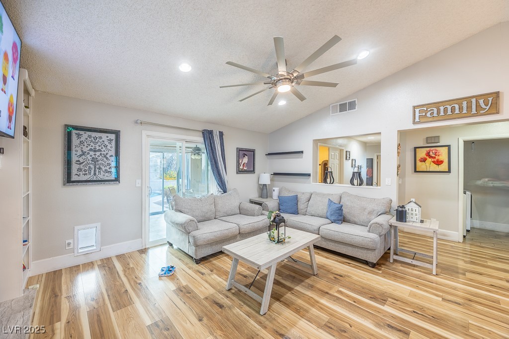 155 Fallon Drive Henderson, NV 89074 - Photo 4 of 41