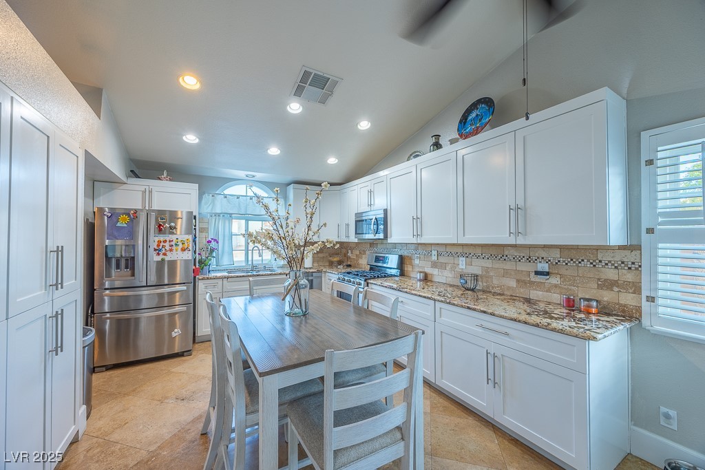 155 Fallon Drive Henderson, NV 89074 - Photo 9 of 41