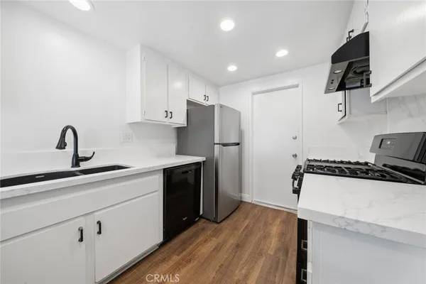 $4,600 | 7892 Nomad Circle, Huntington Beach, CA 92648