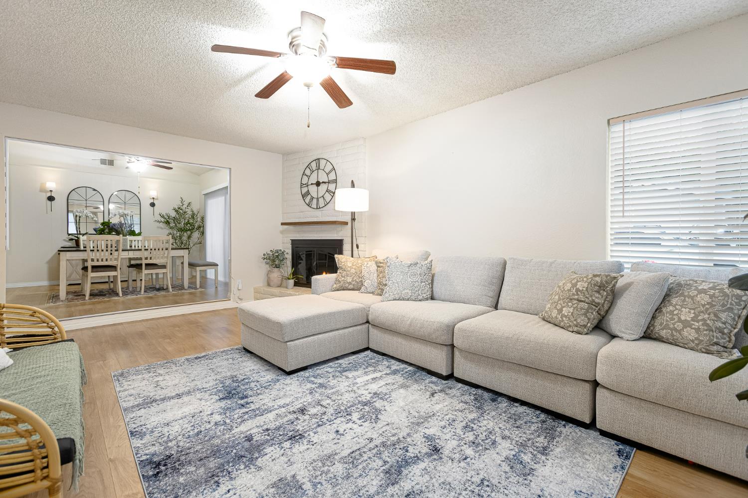7447 Gallant Circle Citrus Heights, CA 95621 - Photo 3 of 28