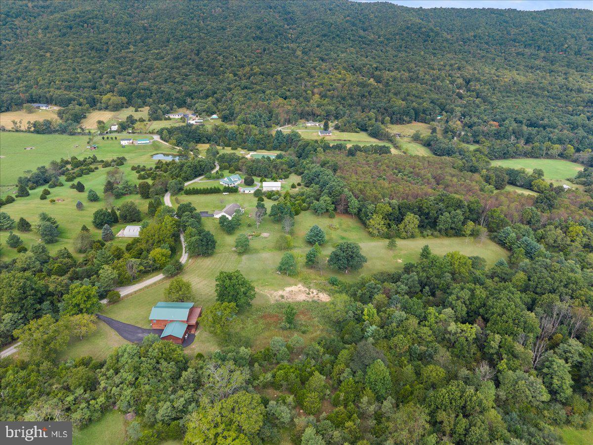 325 Coyote Run Mathias, WV 26812 - Photo 11 of 45 Gallery Image 11