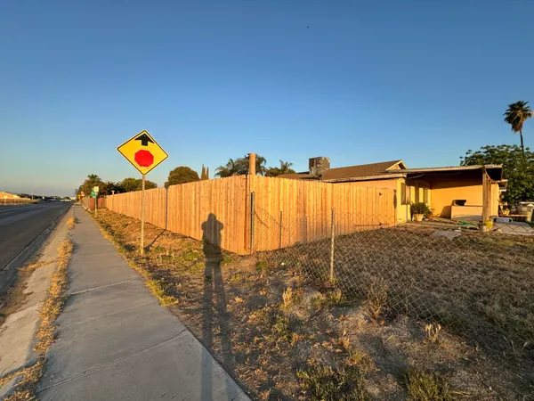 $290,000 | 30998 Road 69, Visalia, CA 93291