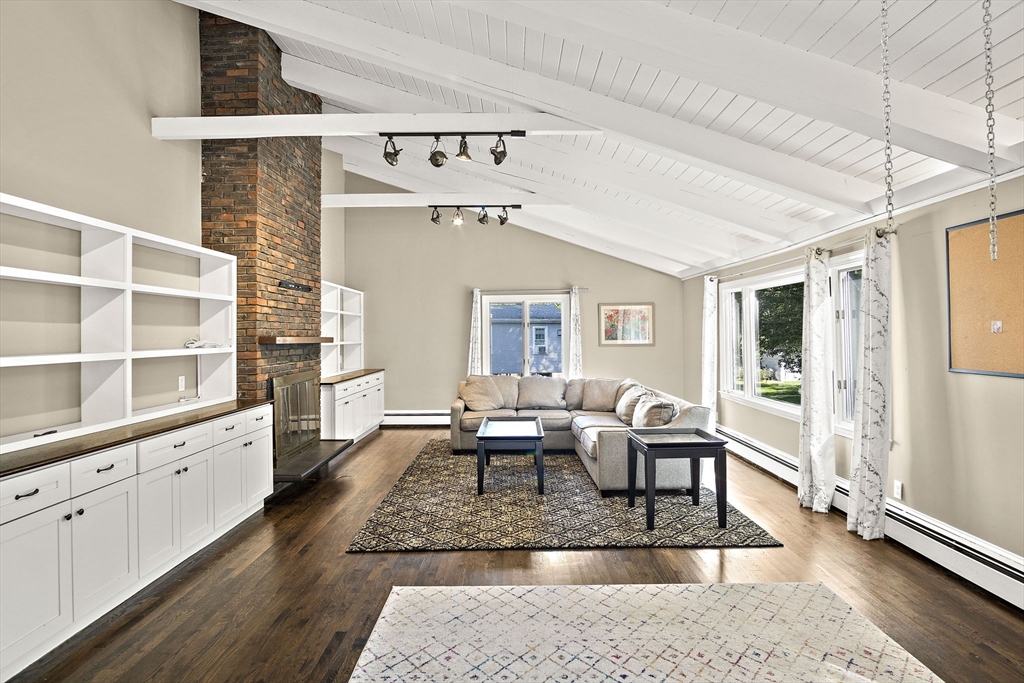 47 Postgate Road Hamilton, MA 01982 - Photo 8 of 33 Gallery Image 8