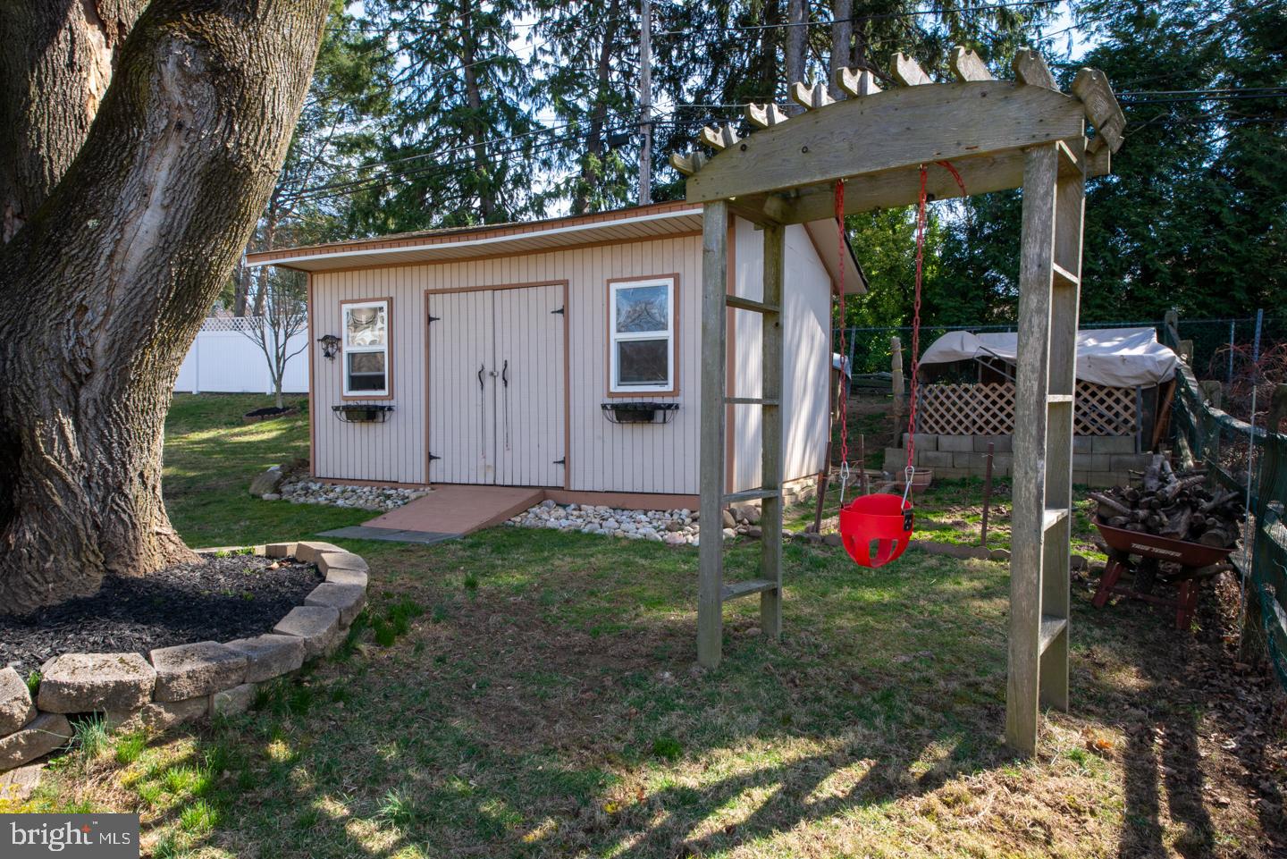 3895 Jeffrey Road Huntingdon Valley, PA 19006 - Photo 17 of 87 Gallery Image 17