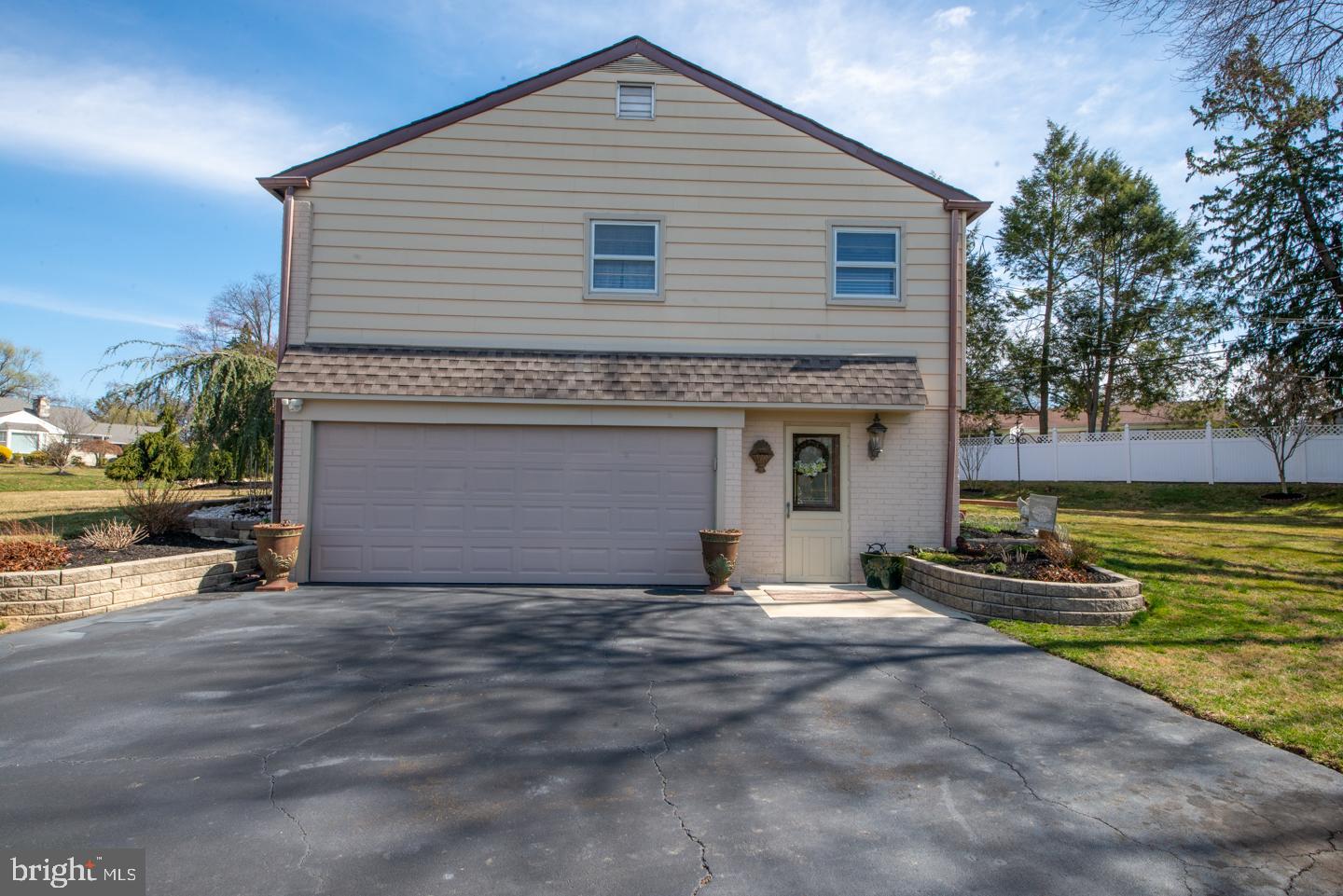 3895 Jeffrey Road Huntingdon Valley, PA 19006 - Photo 23 of 87 Gallery Image 23