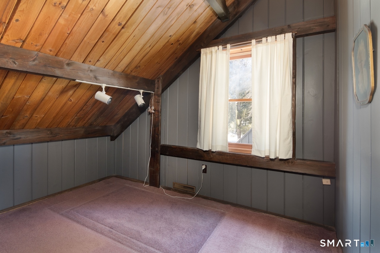 11 Deerfield Road Salisbury, CT 06039 - Photo 15 of 19