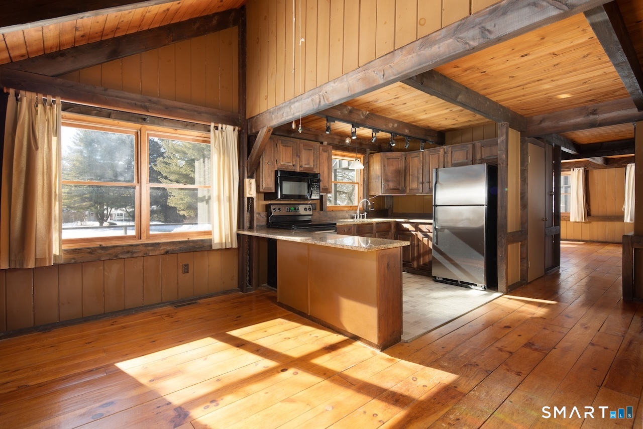 11 Deerfield Road Salisbury, CT 06039 - Photo 6 of 19