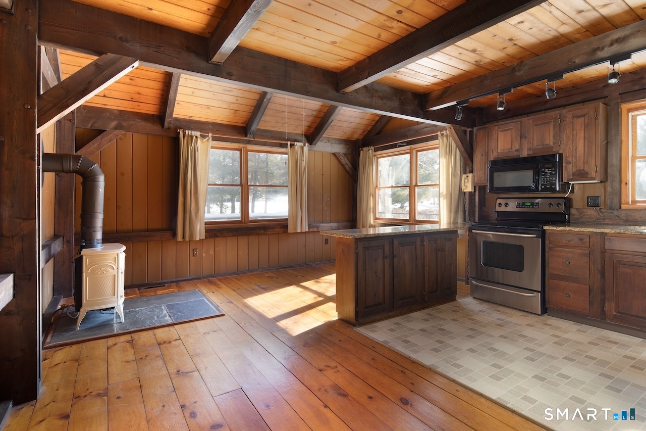 11 Deerfield Road Salisbury, CT 06039 - Photo 7 of 19