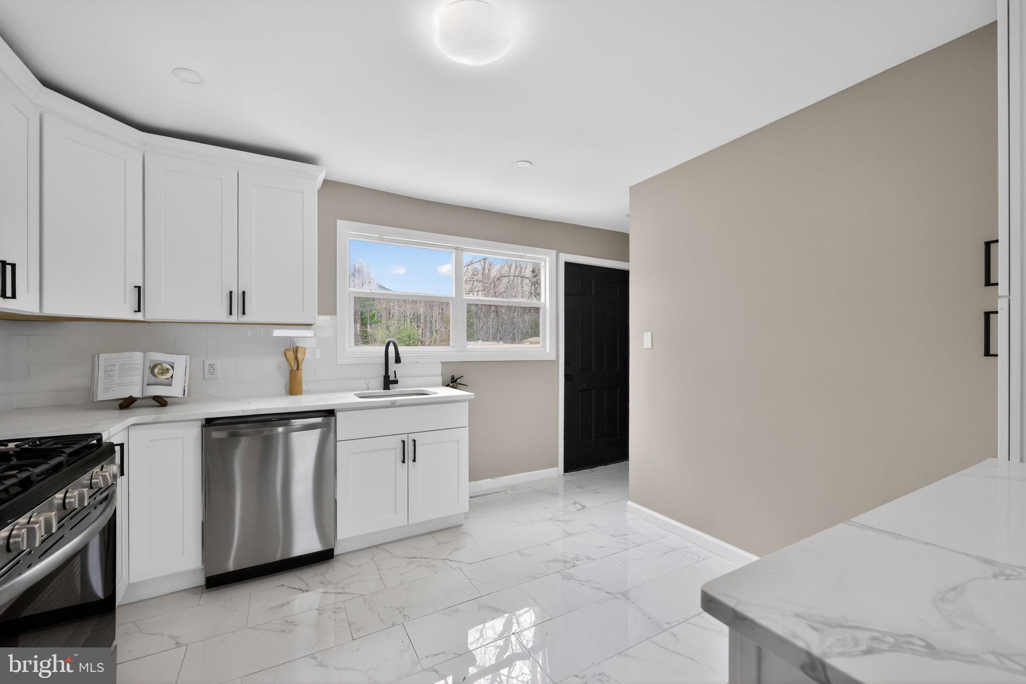 138 Country Club Road Pine Hill, NJ 08021 - Photo 11 of 33