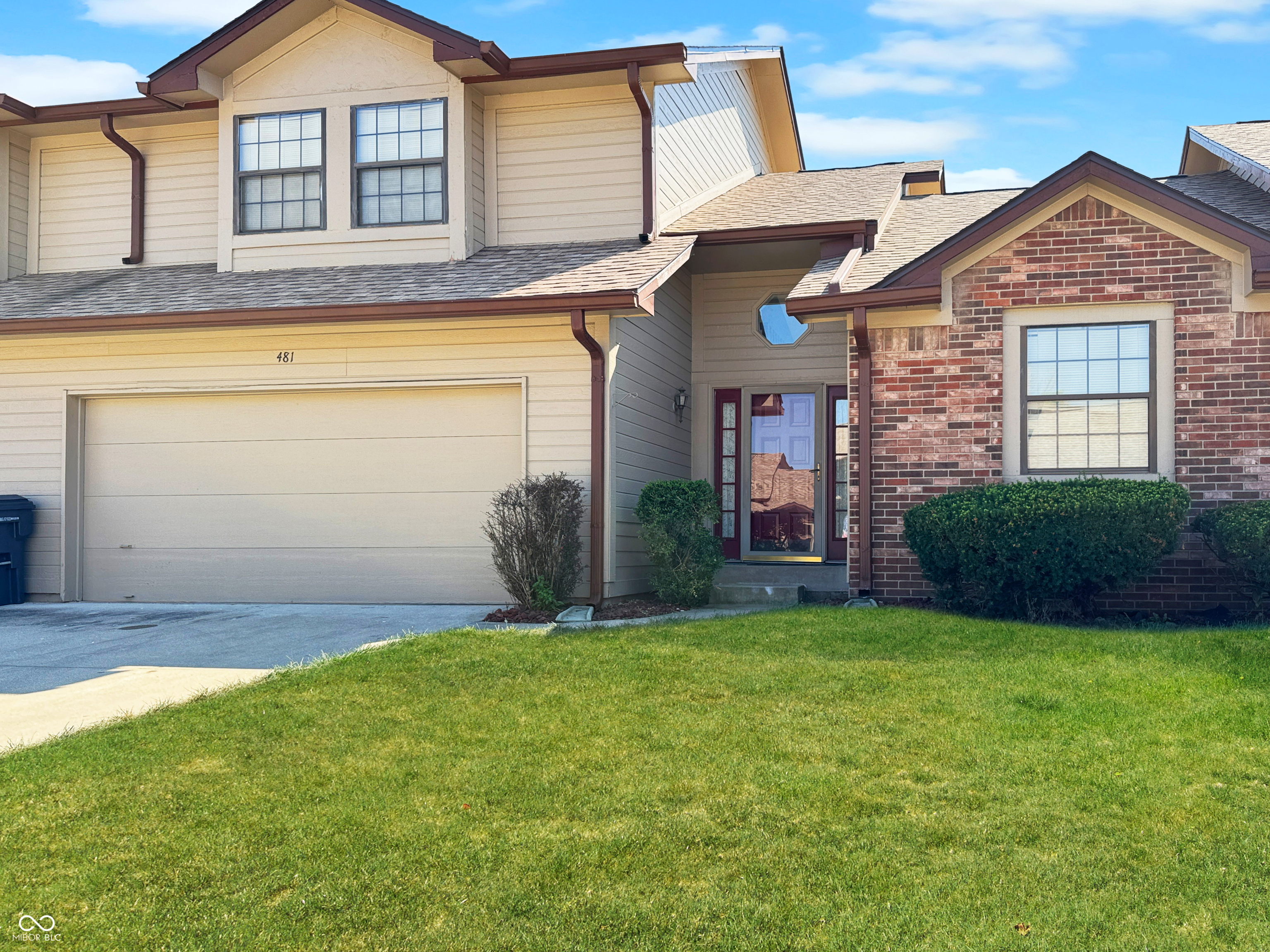 481 Van Camp Square Greenwood, IN 46143 - Photo 1 of 20 Gallery Image 1