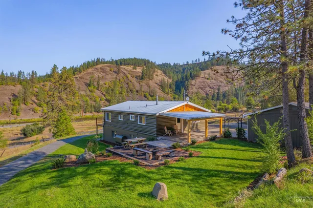 $615,000 | 2157 Lukes Gulch Road, Stites, ID 83552