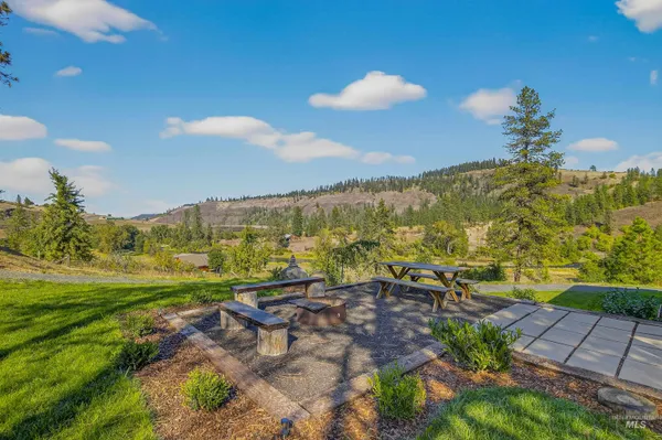$614,500 | 2157 Lukes Gulch Road, Stites, ID 83552