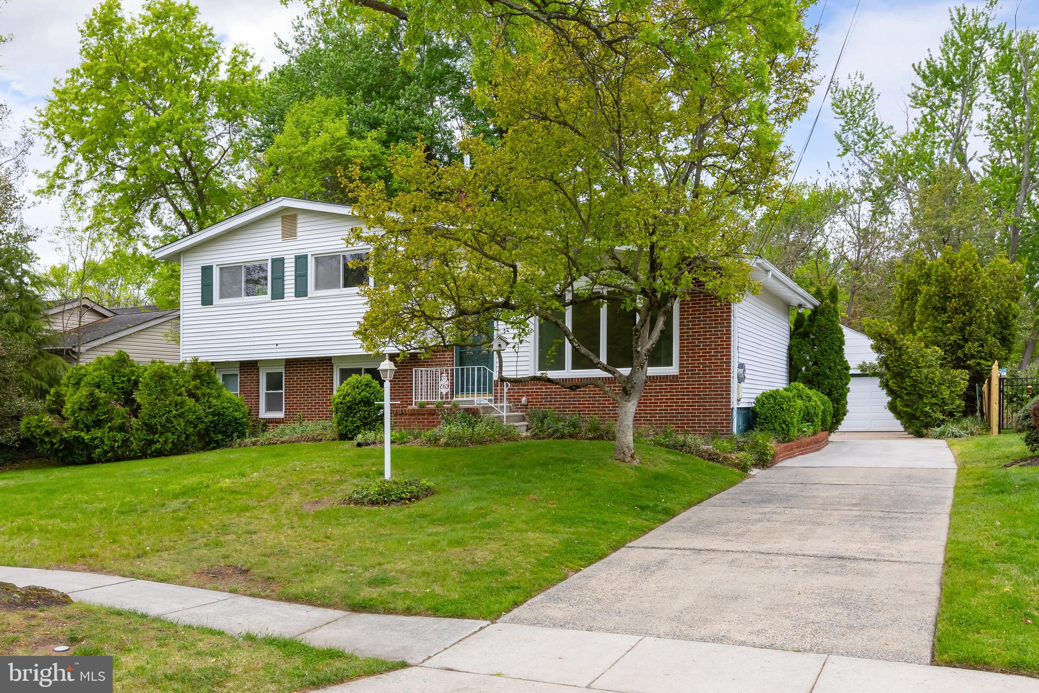 1113 West Valleybrook Road Cherry Hill, NJ 08034 - Photo 3 of 25 Gallery Image 3