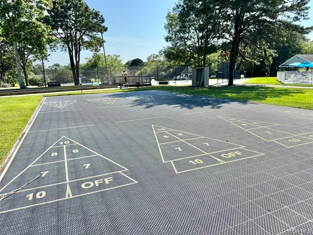a view of a tennis court