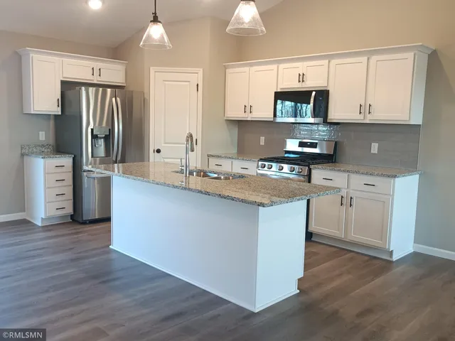 $409,900 | 338 Otto Drive North, Delano, MN 55328