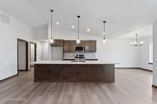 $573,900 | 8989 West Swather Avenue, Rathdrum, ID 83858