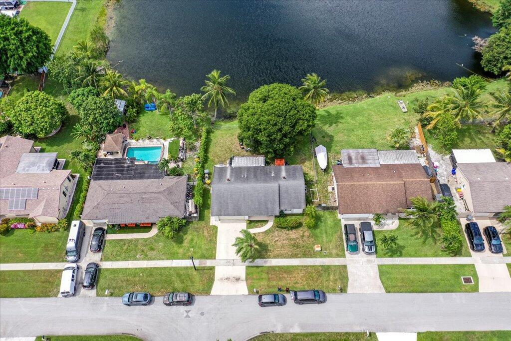 9893 Liberty Road Boca Raton, FL 33434 - Photo 19 of 20 9893 Overhead 2